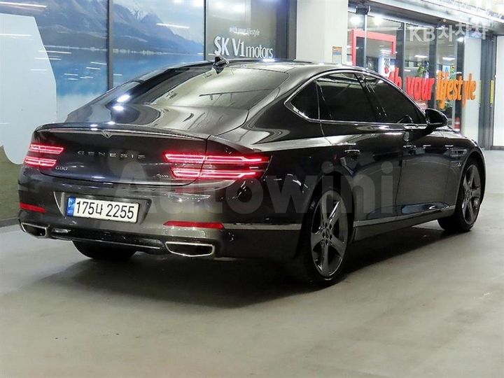 Genesis G80 2022 — 4