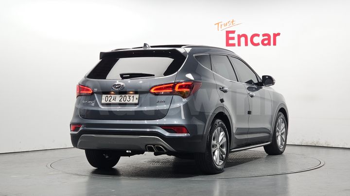 Hyundai SantaFe 2018 — 3