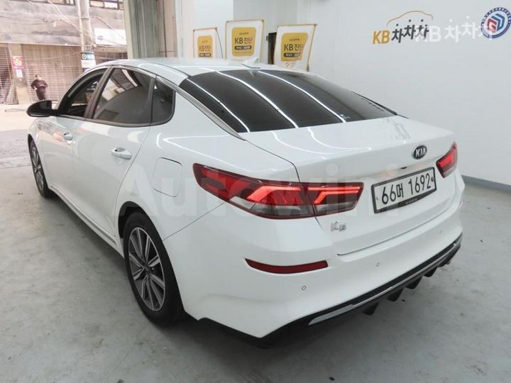Kia K5 2020 — 4