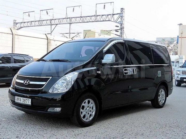 Hyundai Starex 2013 — 2