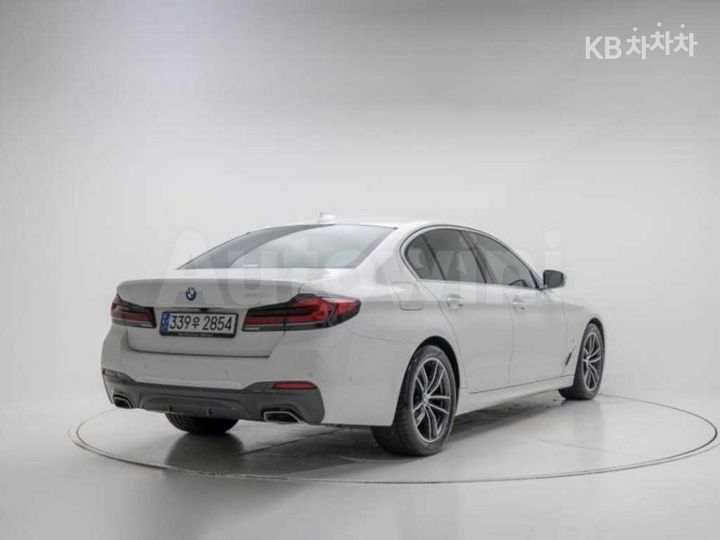 BMW 5 Series 2021 — 4