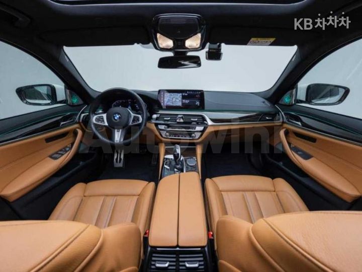BMW 5 Series 2021 — 5