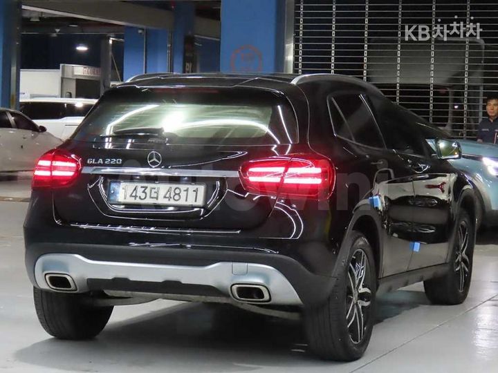 Mercedes Benz GLA Class 2019 — 4