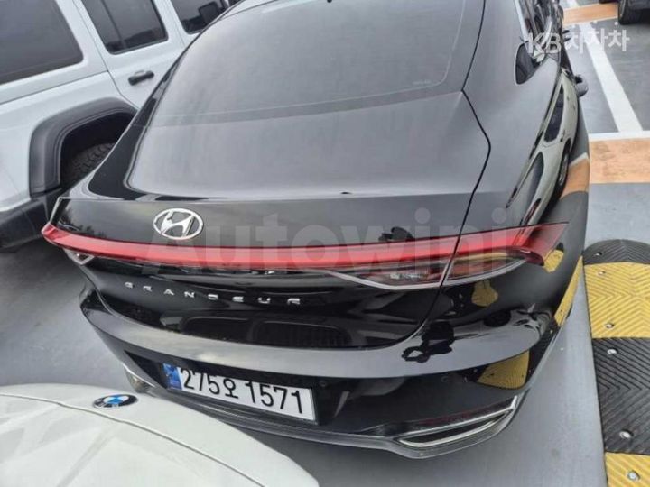 Hyundai Grandeur 2022 — 2
