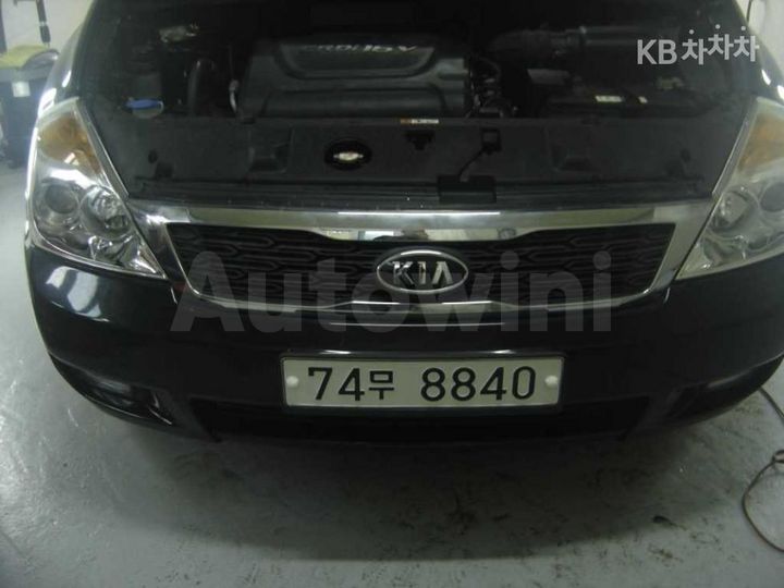 Kia Carnival 2013 — 5