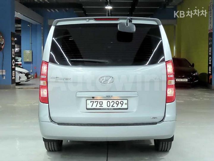Hyundai Starex 2018 — 3