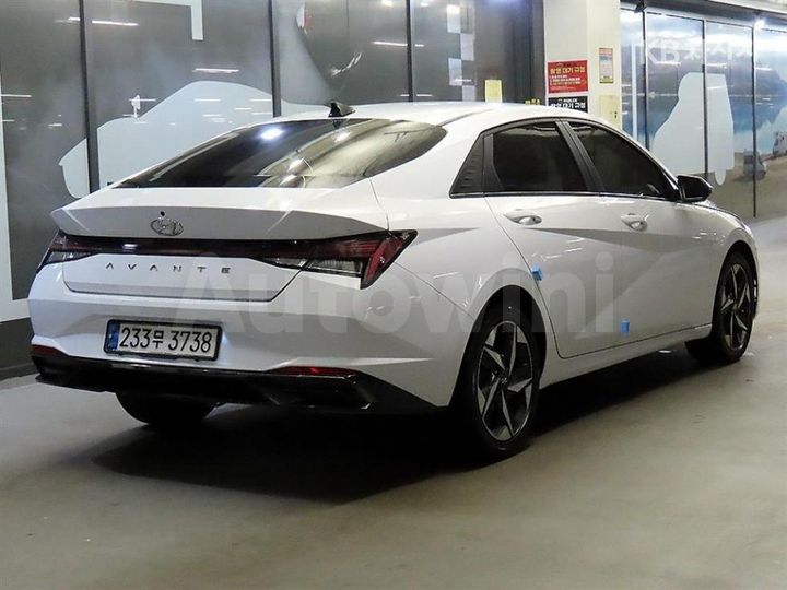 Hyundai Avante 2021 — 4