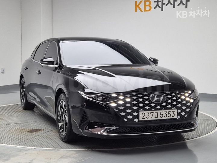 Hyundai Grandeur 2022 — 4