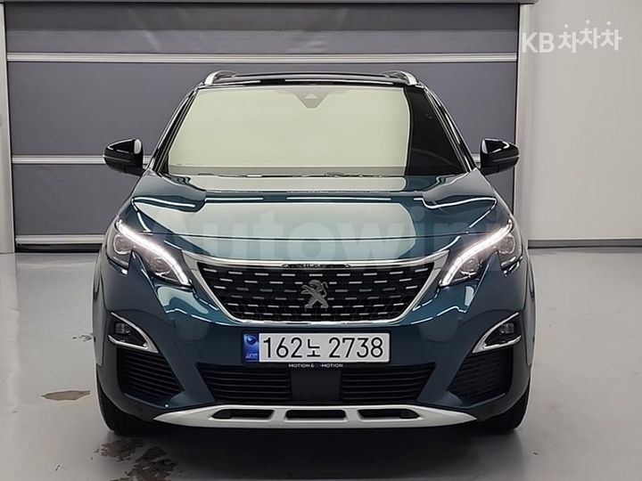 Peugeot 5008 2021 — 2