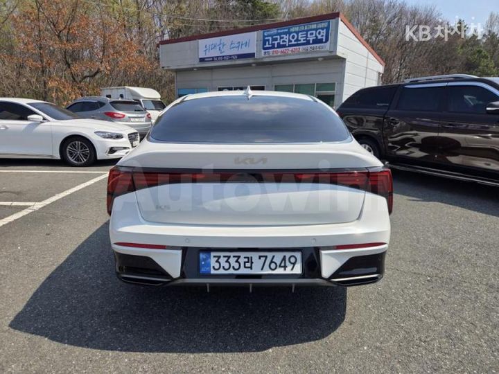 Kia K5 2025 — 3
