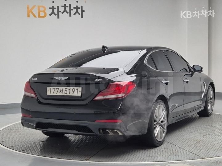 Genesis G70 2019 — 3
