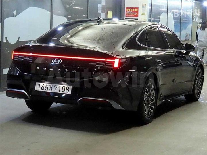 Hyundai Sonata 2025 — 4