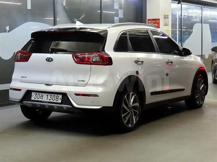 Kia Niro 2017 — 4