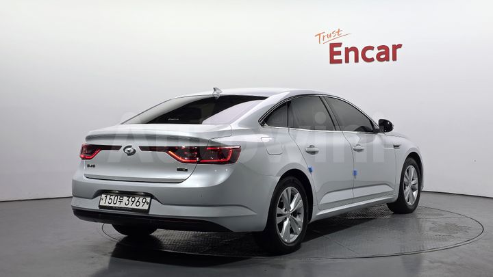 Renault SM6 2020 — 2