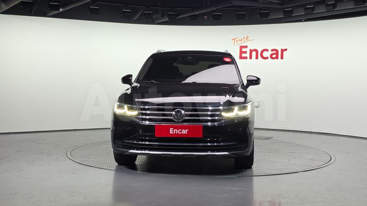Volkswagen Tiguan 2021 — 3