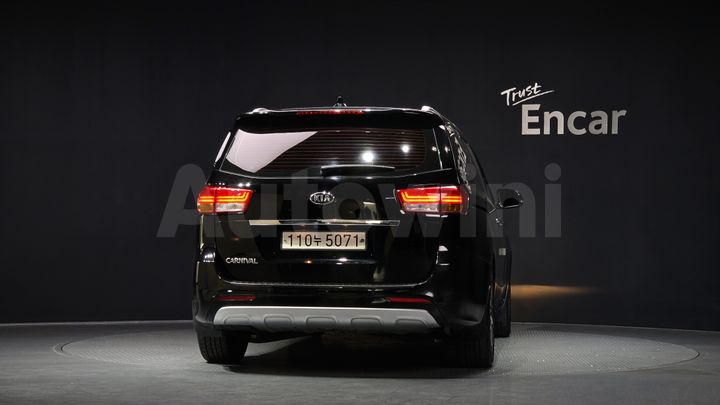 Kia Carnival 2017 — 4