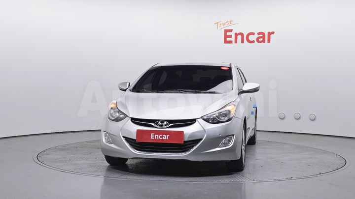 Hyundai Avante 2013 — 3