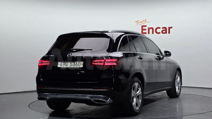 Mercedes Benz GLC Class 2017 — 2
