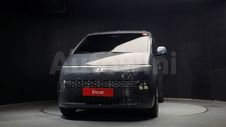 Hyundai Staria 2025 — 3