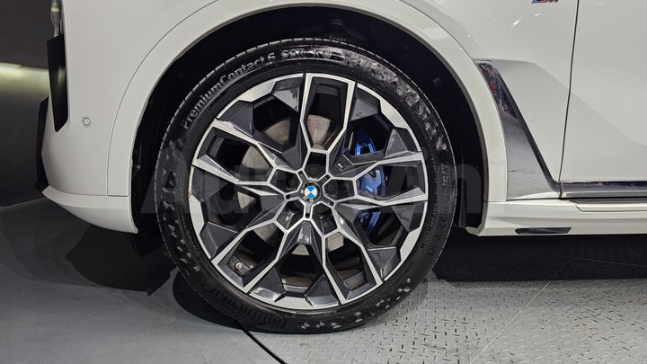 BMW X7 2024 — 5