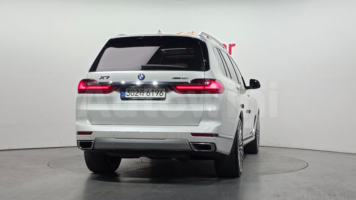 BMW X7 2021 — 4