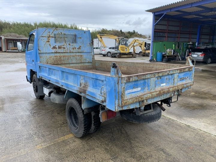 Isuzu Elf
