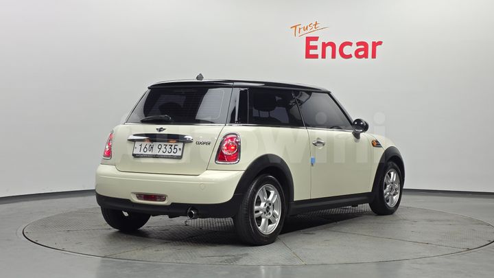 Mini Cooper 2013 — 2
