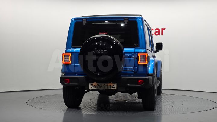 Jeep Wrangler 2022 — 4
