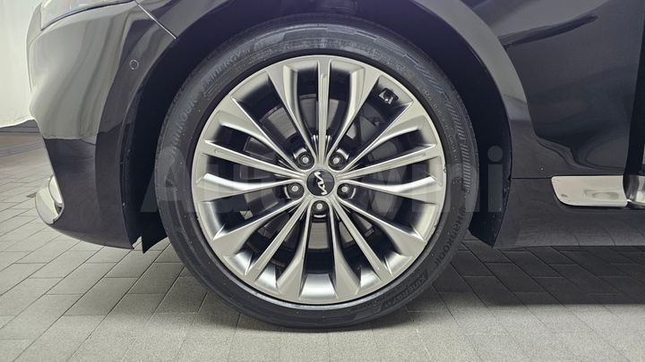 Kia K9 2023 — 5