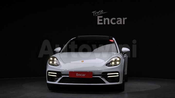 Porsche Panamera 2023 — 3