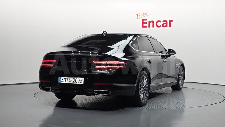 Genesis G80 2023 — 2