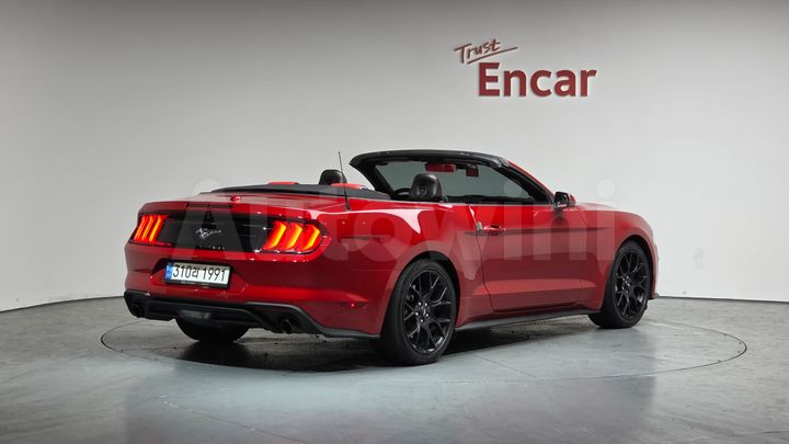Ford Mustang 2020 — 2