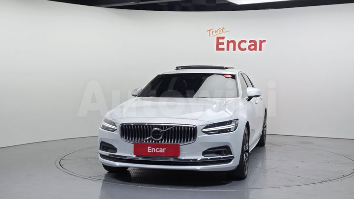 Volvo S90 2021 — 3