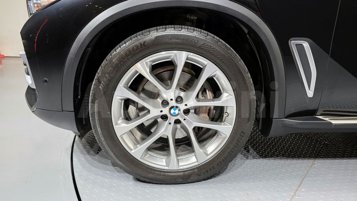BMW X5 2021 — 5
