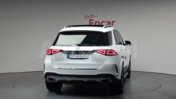 Mercedes Benz GLE Class 2023 — 3