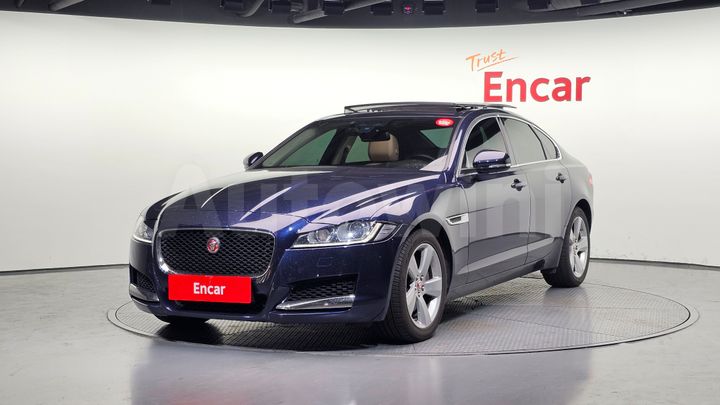 Jaguar XF 2018 — 2