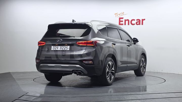 Hyundai SantaFe 2019 — 2
