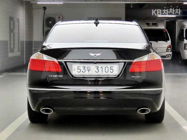 Hyundai Genesis 2009 — 3