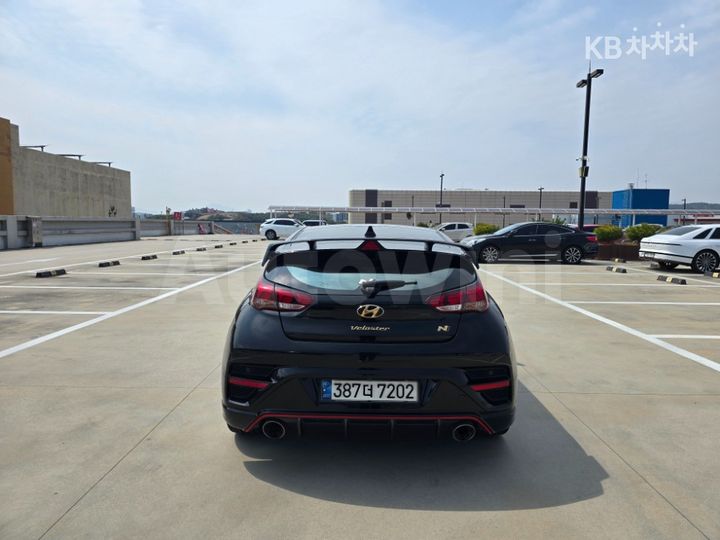Hyundai Veloster 2021 — 3