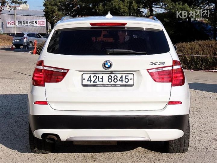 BMW X3 2011 — 4