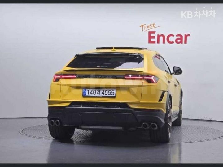 Lamborghini Urus 2024 — 4