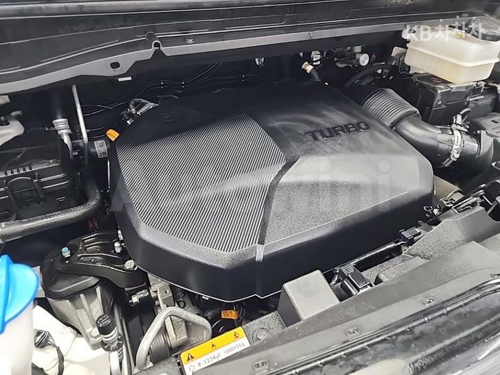 Hyundai Staria 2023 — 5