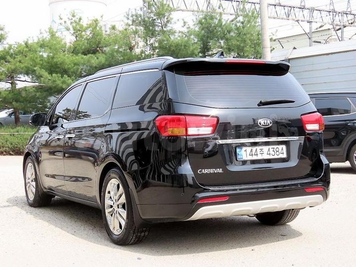 Kia Carnival 2016 — 3