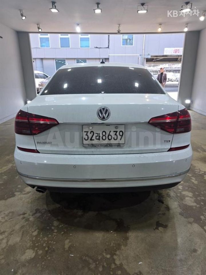 Volkswagen Passat 2018 — 5