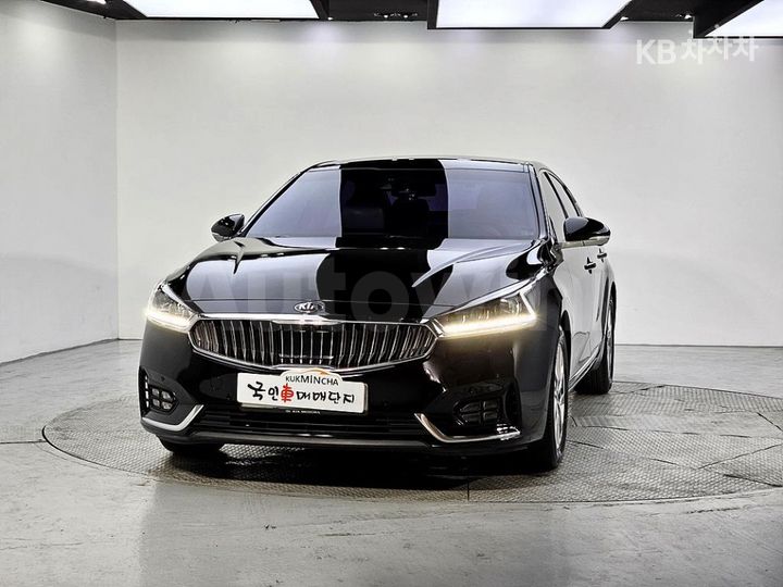 Kia K7 2017 — 2