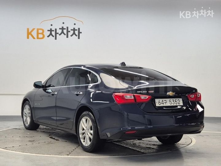 Chevrolet Malibu 2018 — 2