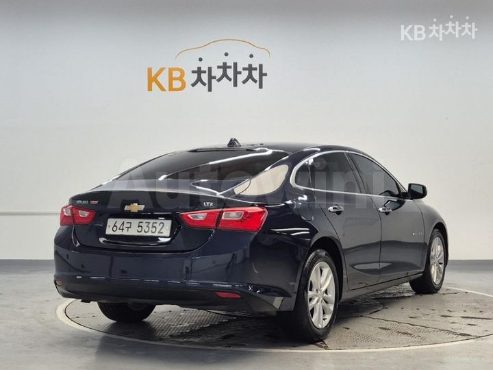 Chevrolet Malibu 2018 — 3