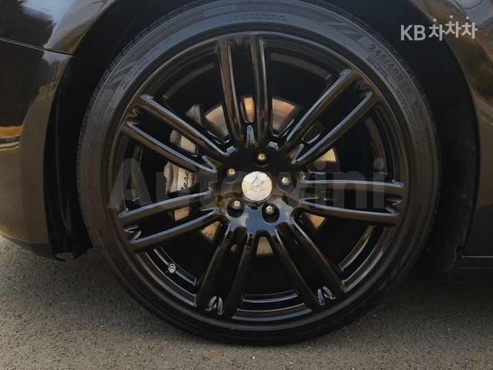 Maserati Ghibli 2014 — 5
