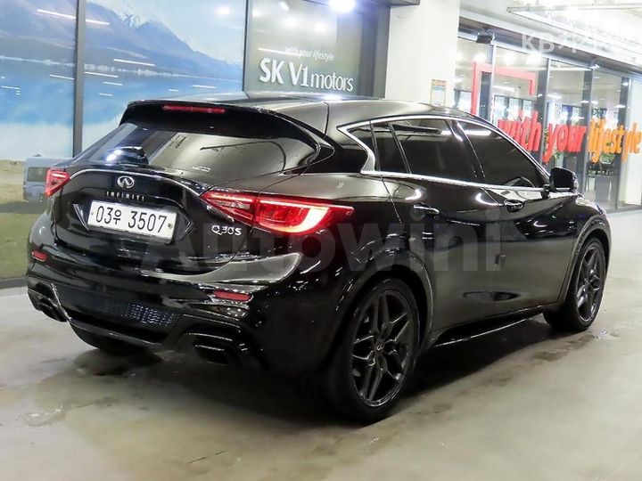 Infiniti Q 2017 — 4