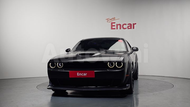 Dodge Challenger 2022 — 3